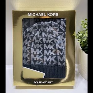 NEW Michael Kors Women’s MK Logo Scarf & Hat Set 2021 Fall